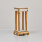 1029 1404 PEDESTAL